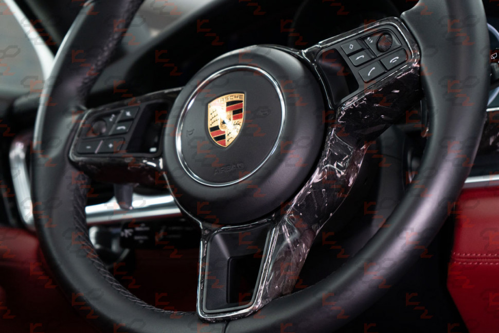KarboniZation Porsche Вставка в Руль KarboniZation Porsche Вставка в Руль