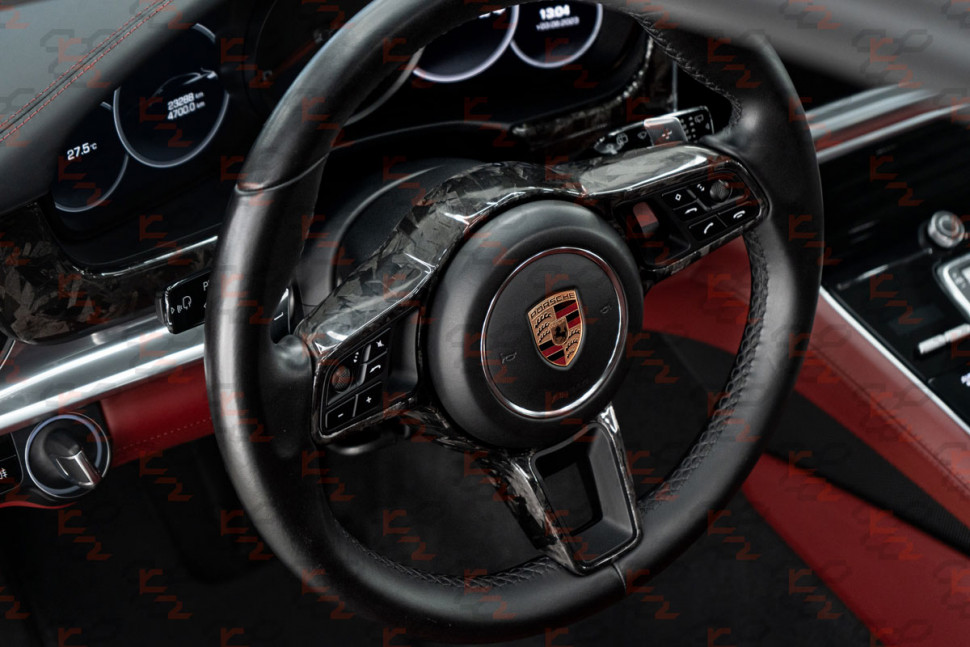 KarboniZation Porsche Вставка в Руль KarboniZation Porsche Вставка в Руль