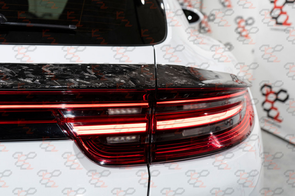 KarboniZation Porsche Panamera Sport Turismo (971) Средний Спойлер KarboniZation Porsche Panamera Sport Turismo (971) Средний Спойлер