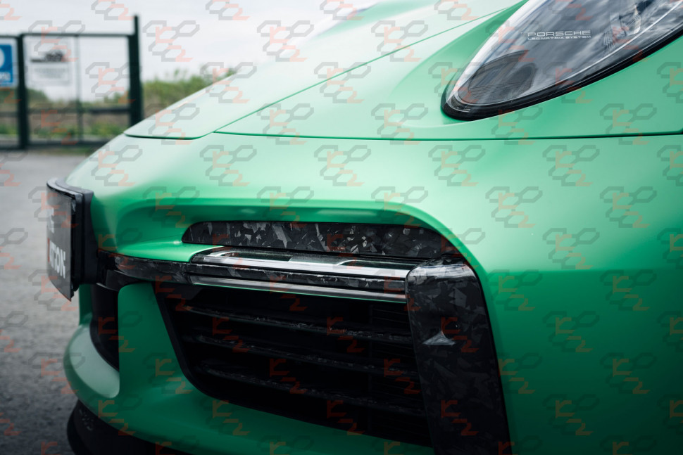 KarboniZation Porsche 911 (992) Turbo (-S) Вставки над ДХО