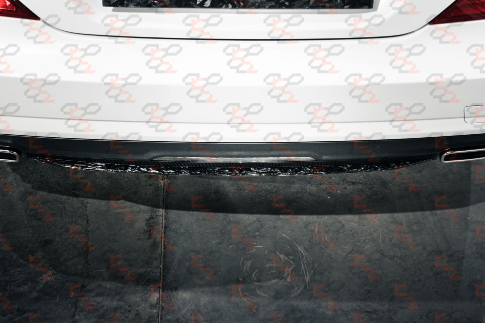 KarboniZation Mercedes SL (R231) Вставка Заднего Бампера KarboniZation Mercedes SL (R231) Вставка Заднего Бампера